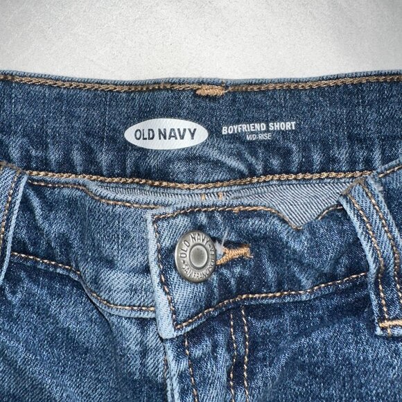 Old Navy Women’s Size 10 Mid Rise Boyfriend Denim Shorts Distressed Cuffed-A145 - Picture 5 of 6